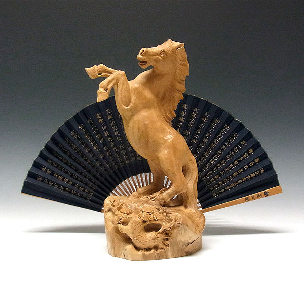 柘植/黄楊(ツゲ) 木彫りの馬 高さ30cm （販売・木彫り）EUNT-4 : 【龍