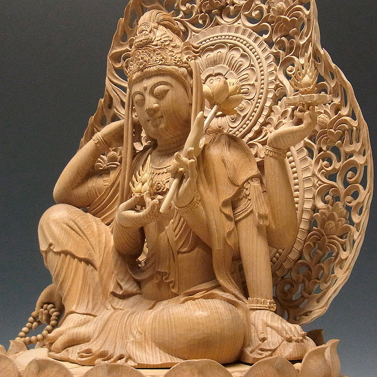 高62cm 井波彫刻 一刀彫り　時代彫刻　仏教工芸品　香樟材　如意輪観音菩薩座像 井波彫刻 大型高70cm 香樟材 時代彫刻 木彫仏教 不動明王三尊
