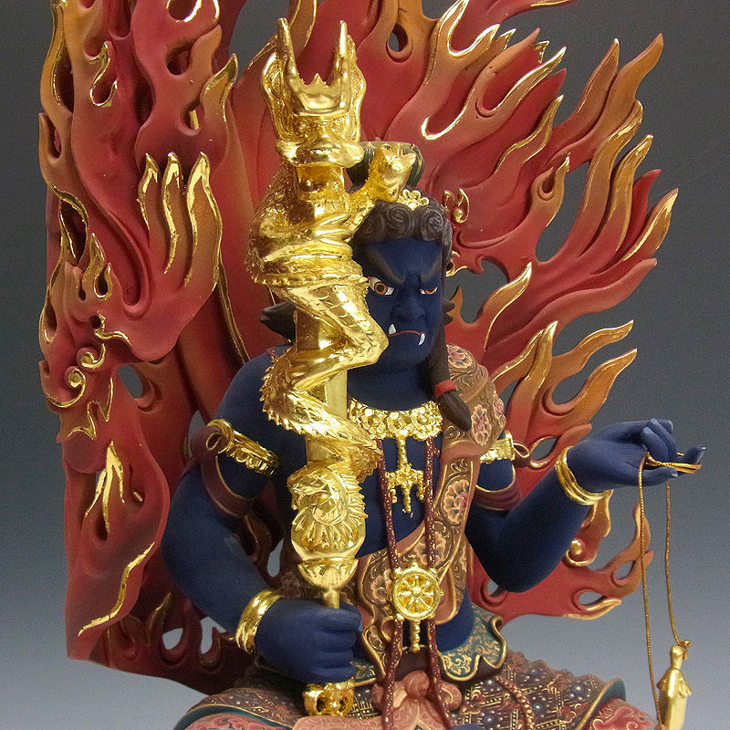 楠/樟(クス) 彩色 不動三尊(倶利伽羅剣・火炎巻光背)坐像 二童子 楠/樟(クス) 彩色 不動三尊(倶利伽羅剣・火炎巻光背)坐像 二童子