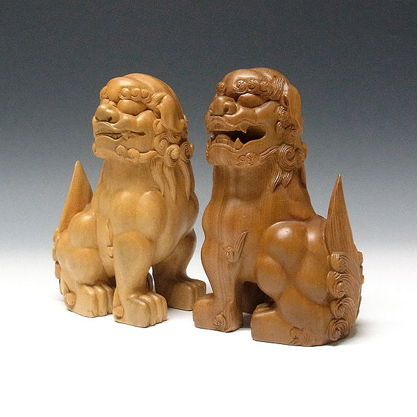 楠/樟(クス) 木彫りの狛犬 (獅子狛犬) 高さ:19cm （販売・木彫り）PO-4