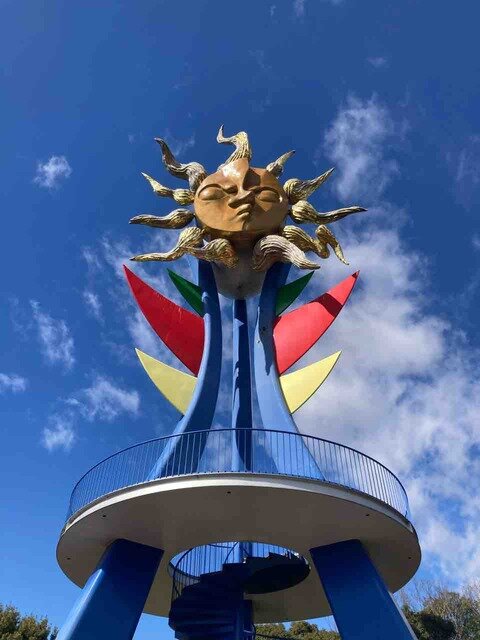 若い太陽の塔