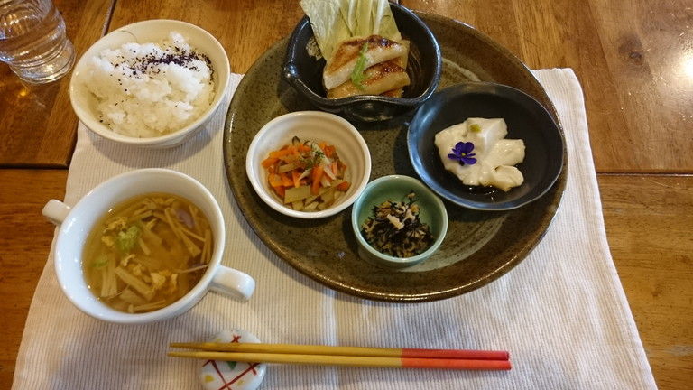 居心地の良い美味しいカフェ 菜 美ら心 ナチュラハート 岐阜県瑞浪市 また り日記 名古屋発バイクツーリング 居心地の良い美味しいカフェ 菜 美ら心 ナチュラハート 岐阜県瑞浪市 また り日記 名古屋発バイクツーリング