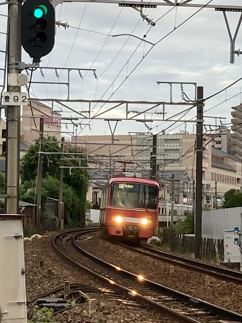 39285E82-2096-44E8-A817-DE7A439F5634 (1)