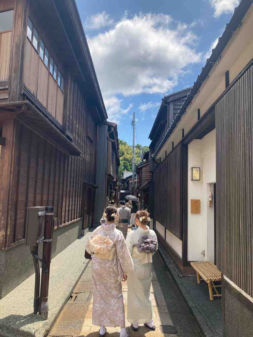 福光屋ひがし 金沢を代表する茶屋街 ひがし茶屋街 で一杯 石川県金沢市 名古屋発バイクツーリング また り日記