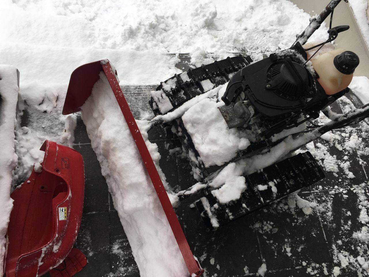 とうとう大雪が来ました こんな時に限ってユキオスのエンジンが始動しない Diy実践日記
