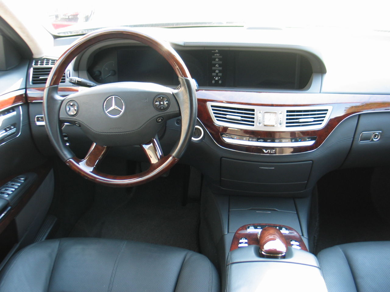 アイオーク実践記 W221メルセデスベンツs600編 内装など Diy実践日記