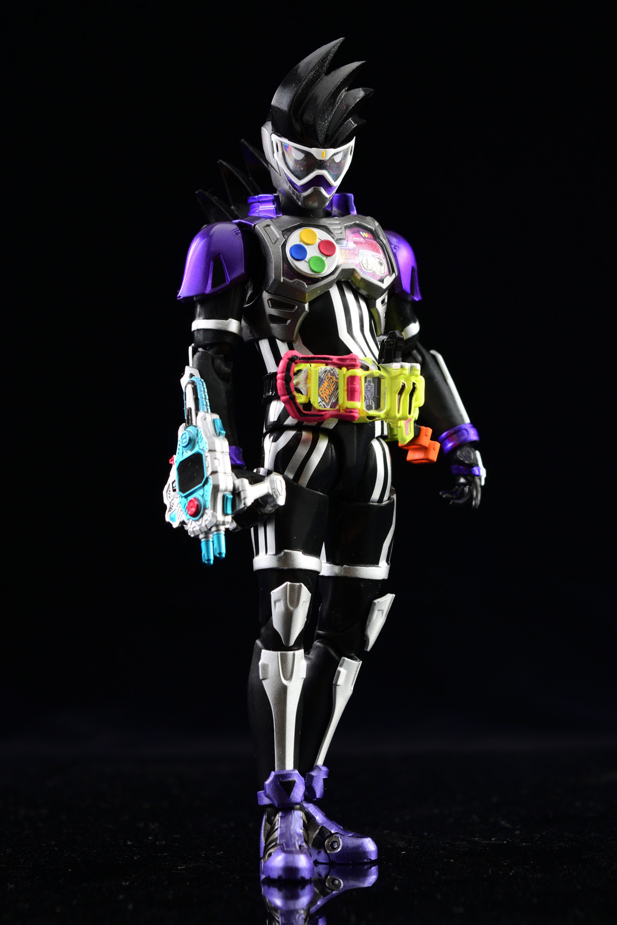 S H Figuarts 仮面ライダーゲンム アクションゲーマーレベル0 レビュー さとうきび畑で味噌汁を啜らないブログ S H Figuarts 仮面ライダーゲンム アクションゲーマーレベル0 レビュー さとうきび畑で味噌汁を啜らないブログ