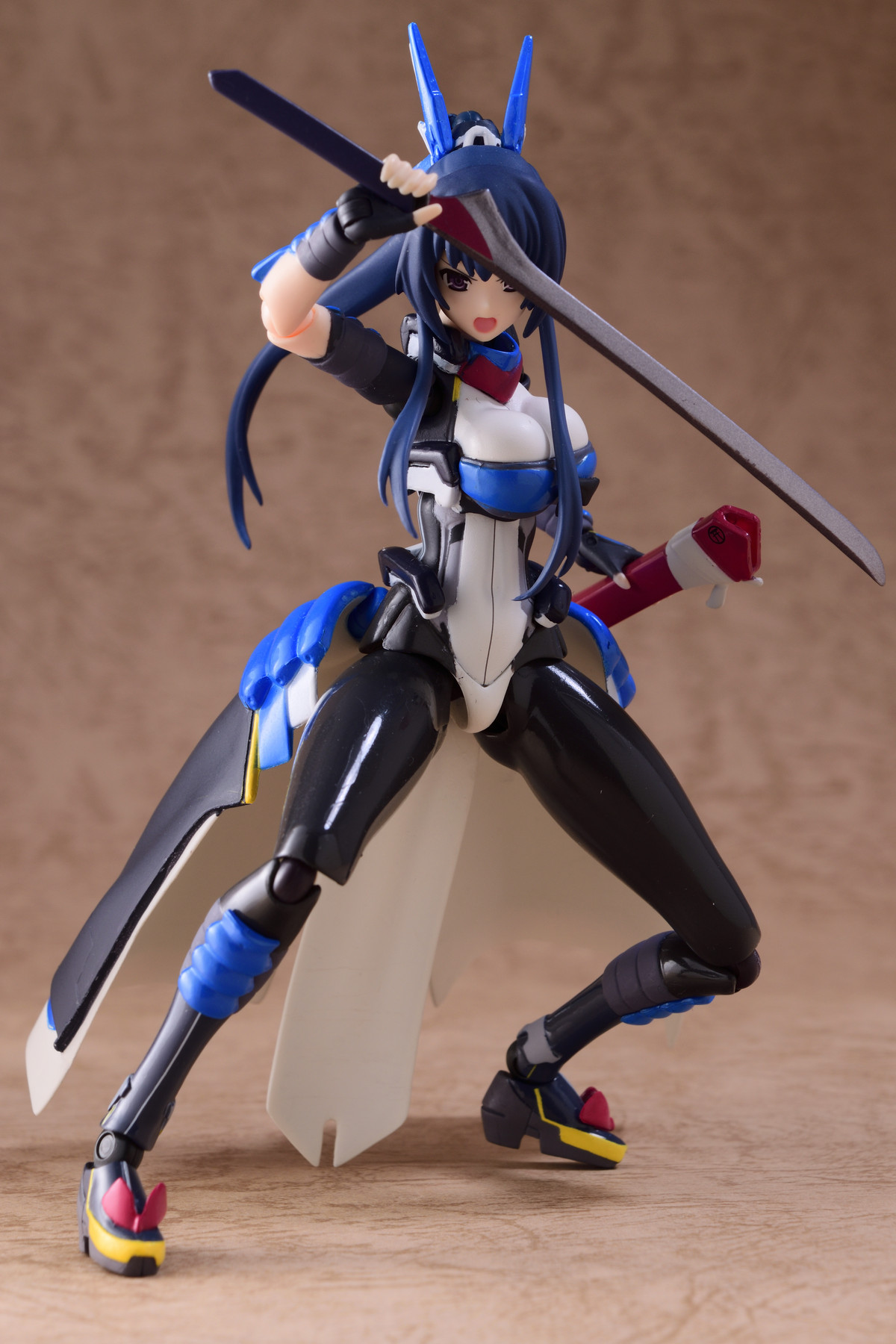 可動フィギュアのポージングを考えるハナシ Act 1 剣 ホビーエンドルフィン R 可動フィギュアのポージングを考えるハナシ Act 1 剣 ホビーエンドルフィン R