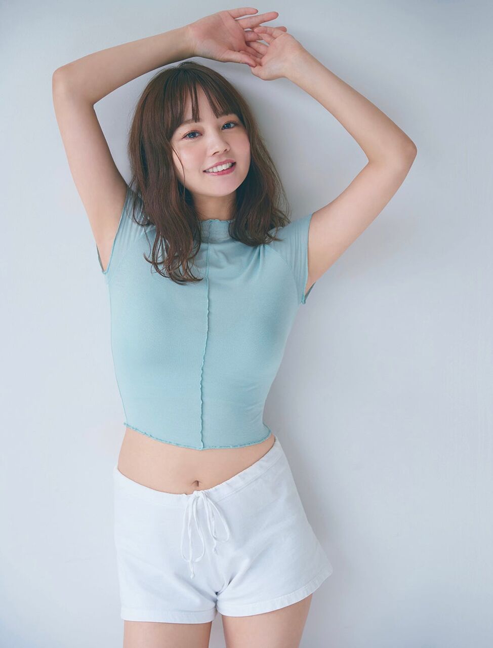 【悲報】堀北真希さんの妹・#NANAMI（25）、本格グラビアに初挑戦