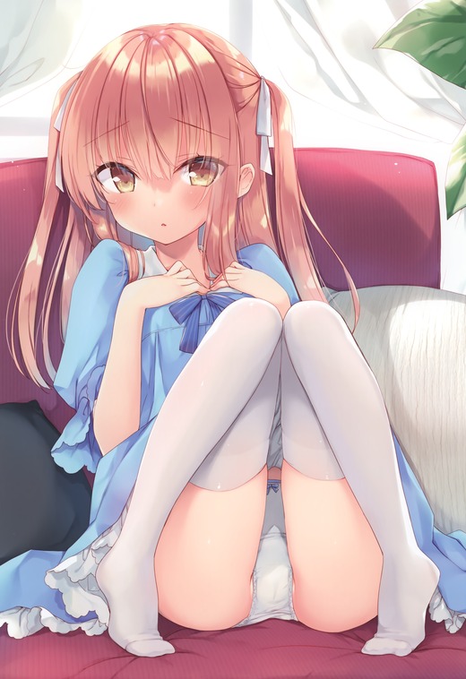 イラスト：イチリ【ツーサイドアップの女の子 座りパンチラ】二次画像