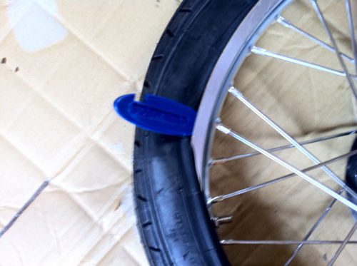 スーパーカブ 自転車用のタイヤレバー