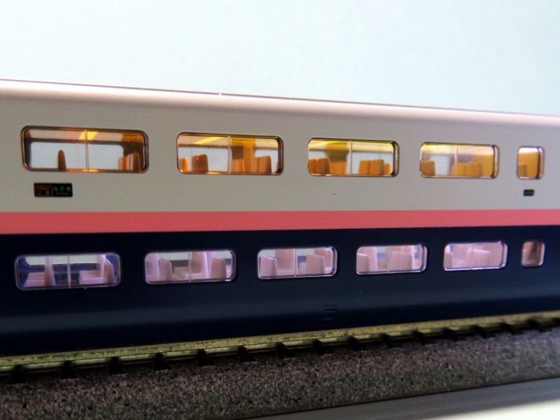 KATO E4系の室内灯 その1 : 蒲田総合Nゲージ車両センター
