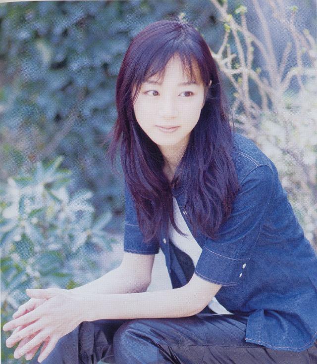 ▲貴重▲AZUKI七（GARNET CROW）▲切り抜き▲ △貴重△AZUKI七（GARNET CROW）△切り抜き△ 【公式通販】