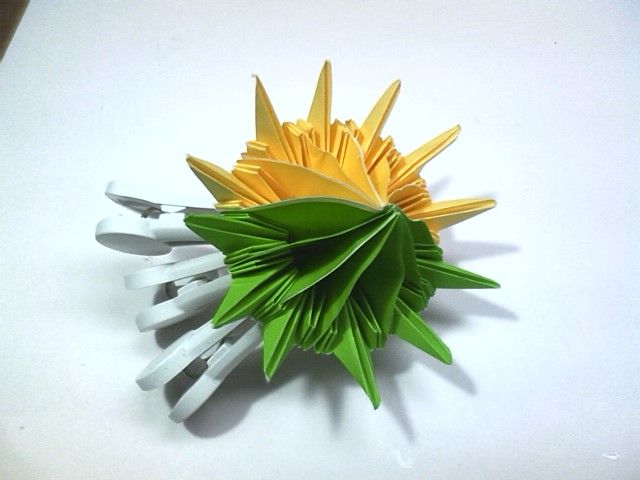 立体折り紙 造花風 試行錯誤 新しい立体的な折り紙を作ります