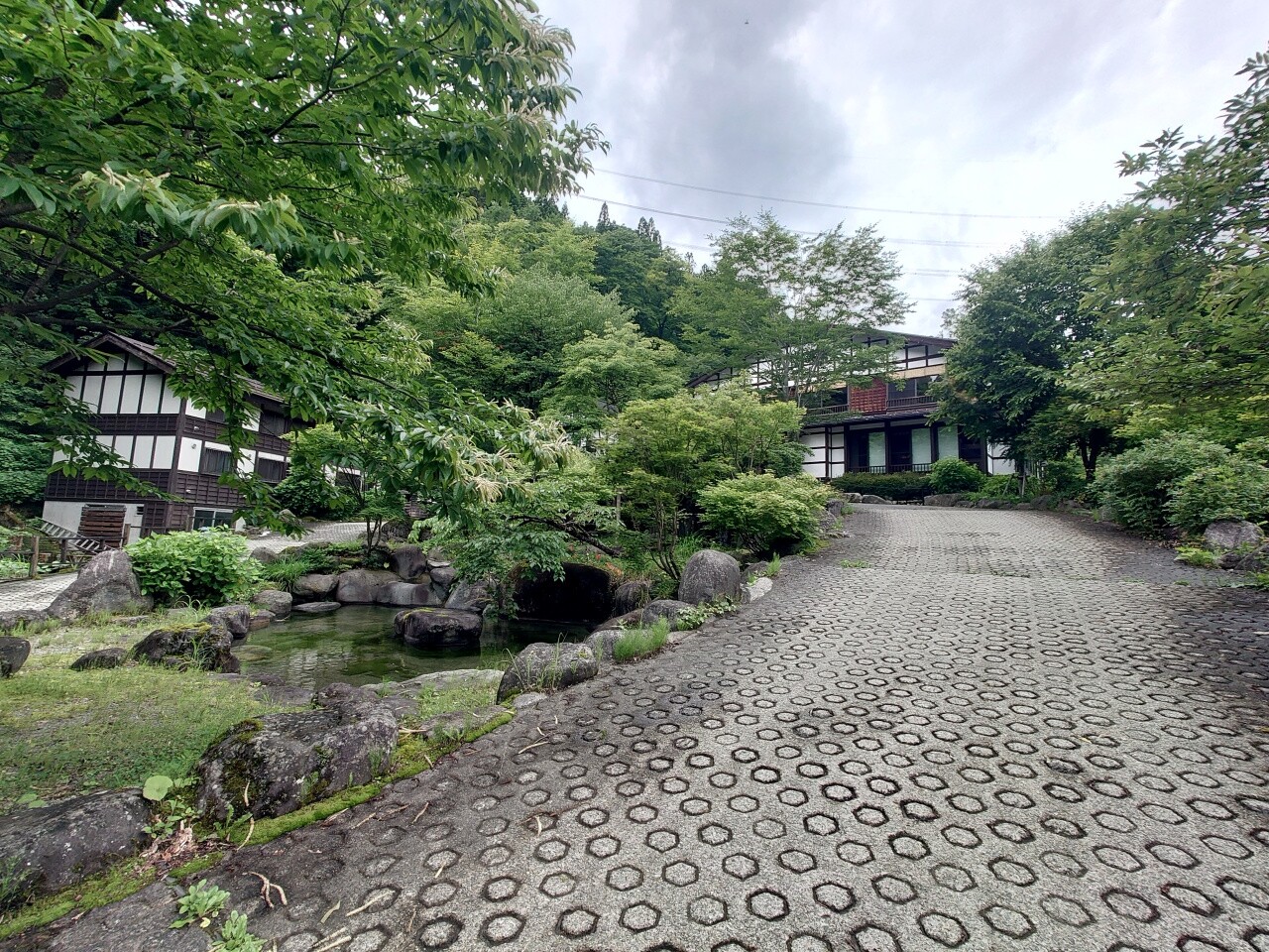 目の温泉 奥湯沢 貝掛温泉 可睡の杜の小さなブログ