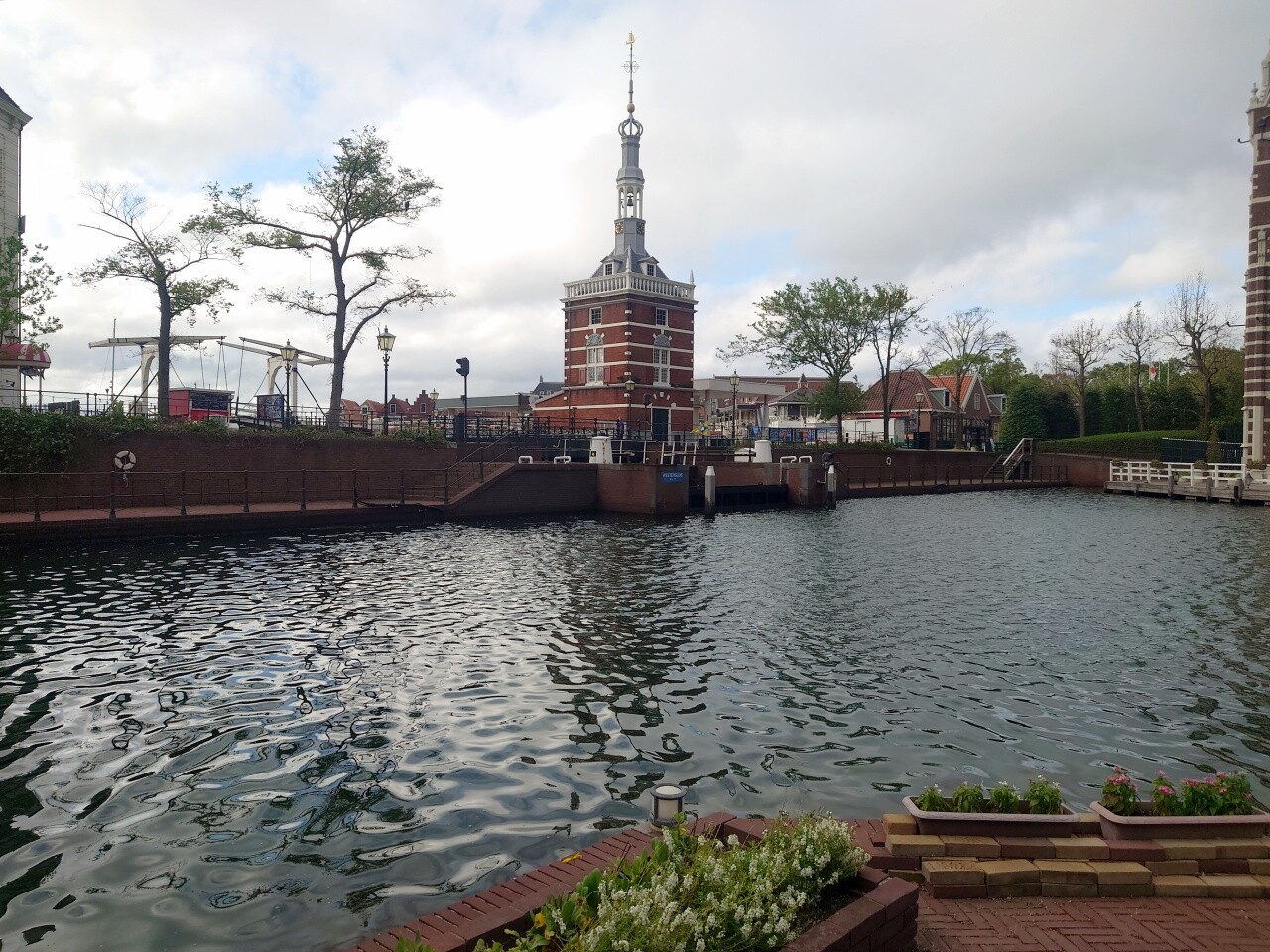 ハウステンボス ハーバータウン 可睡の杜の小さなブログ