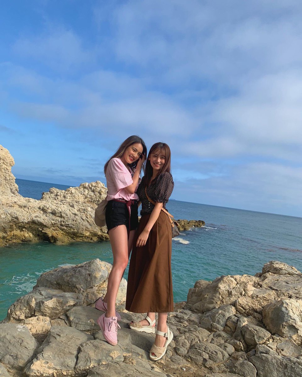 Akb48 入山杏奈 衝撃の加工美脚ショットwww トレンド ニュース速砲