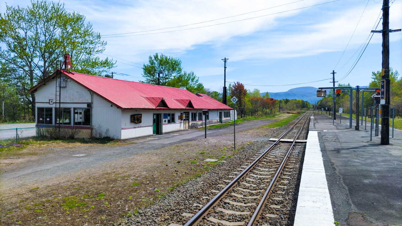 JR北海道 チケッター 鹿部駅 JR北海道 チケッター 鹿部駅 秋のJR鹿部駅は「
