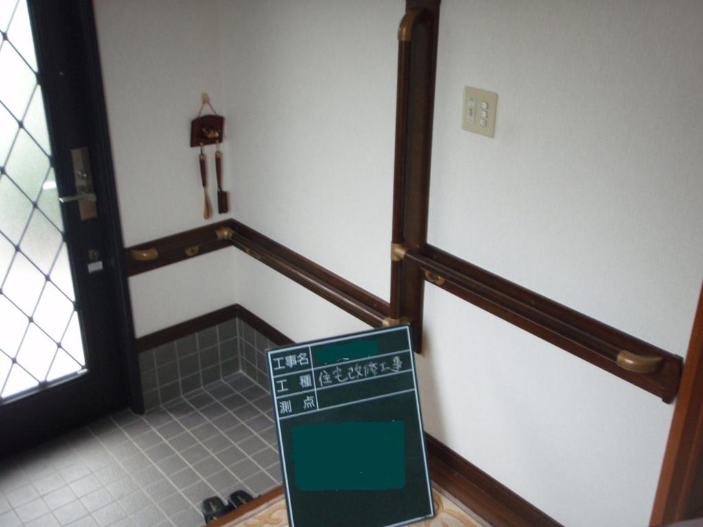 なりの住まい情報誌♪島根県浜田市の工務店｜丸浜建設9月29日 玄関L+横手すり