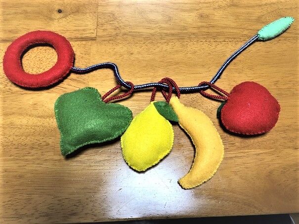 100均フェルトで作る紐通し 1歳児用 あん子のものづくり帖 100均フェルトで作る紐通し 1歳児用 あん子のものづくり帖