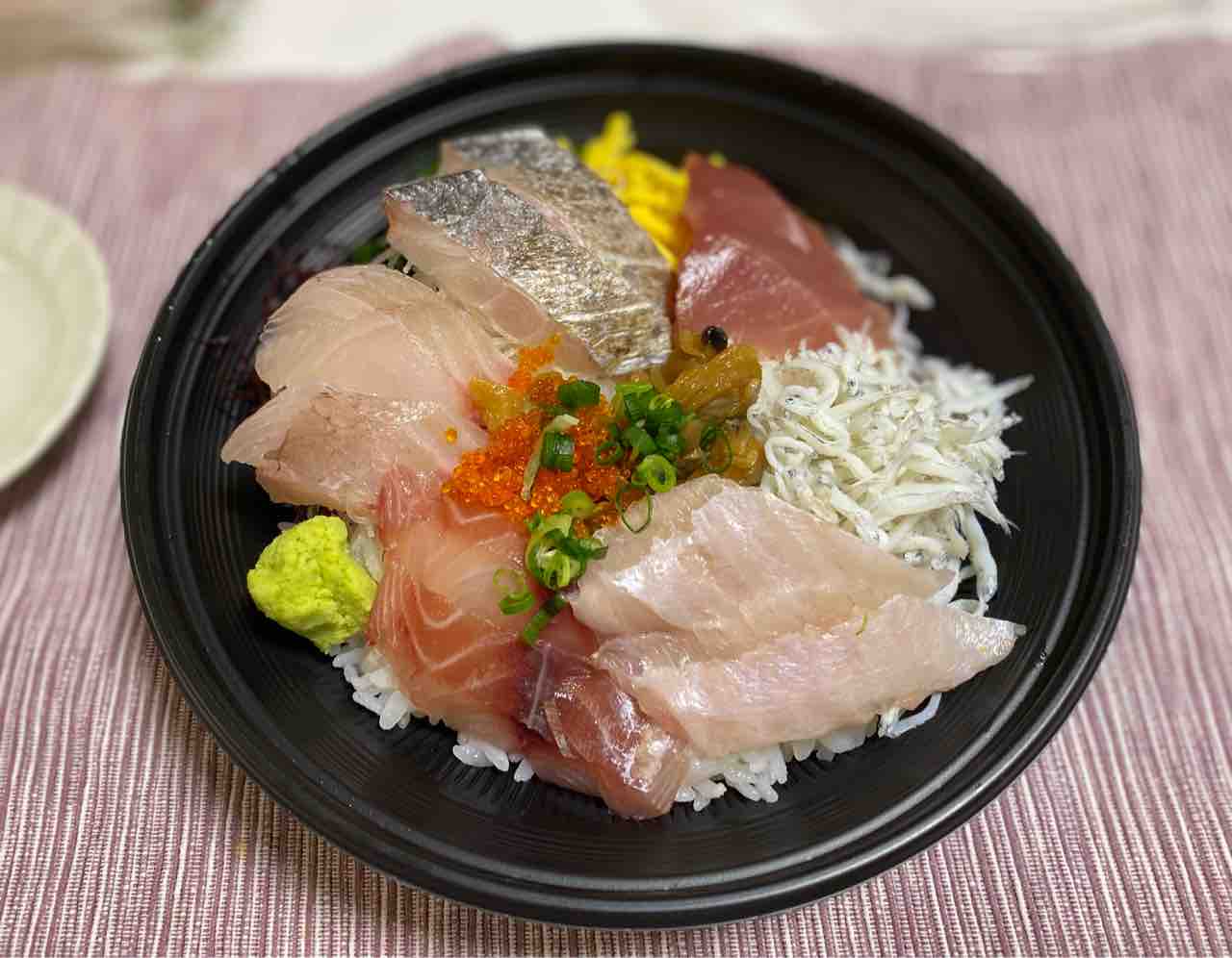 平塚漁港の食堂@平塚駅 テイクアウト : 撮り記・食い記