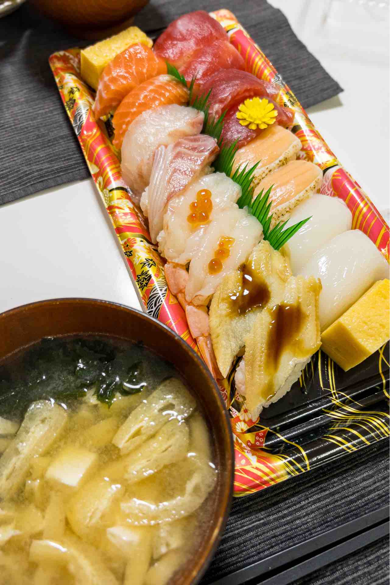 超リアル】寿司 盛り合わせ 食品サンプル 12貫セット／高級感桶 超