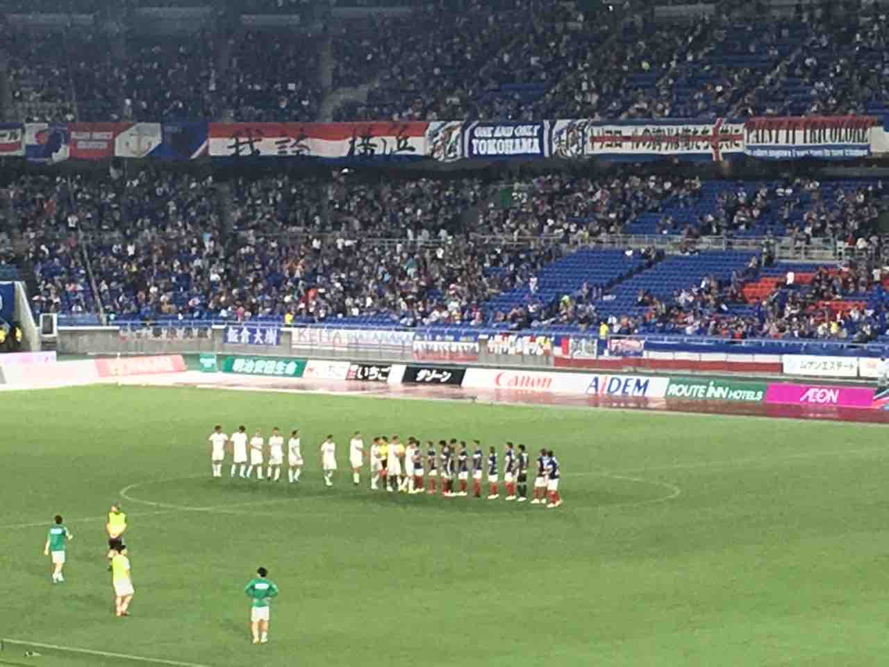 横浜夜景撮影行 日産スタジアム ジャックの塔 赤レンガ倉庫 撮り記 食い記