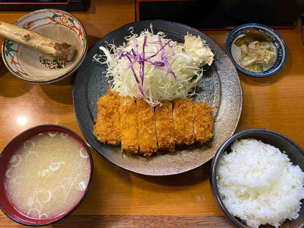 とんかつ とん喜 とん㐂 平塚駅 撮り記 食い記 とんかつ とん喜 とん㐂 平塚駅 撮り記 食い記
