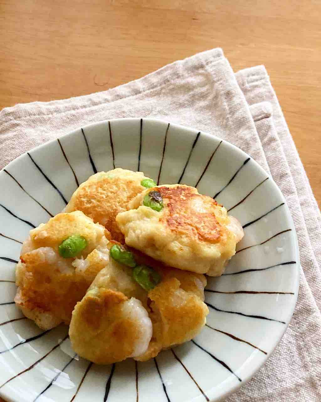 フープロ不要 はんぺんと海老のぷりぷり焼き 簡単 楽うま すぐでき はんぺん 枝豆 海老 おうちごはん うち ほんとにないので