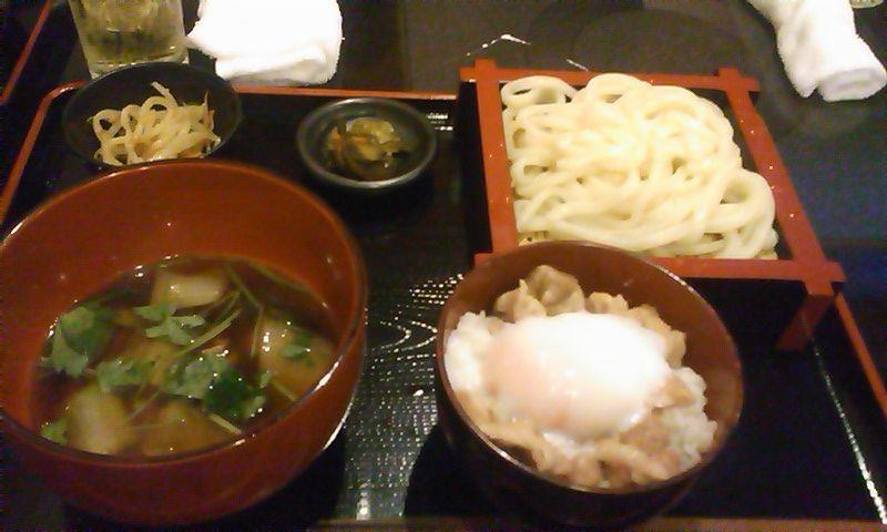 鶏せいろうどん 隠れ家ダイニング なべや 渋谷から新橋 そして札幌に場所を移したolは糖質制限に命をかける ボリューム命