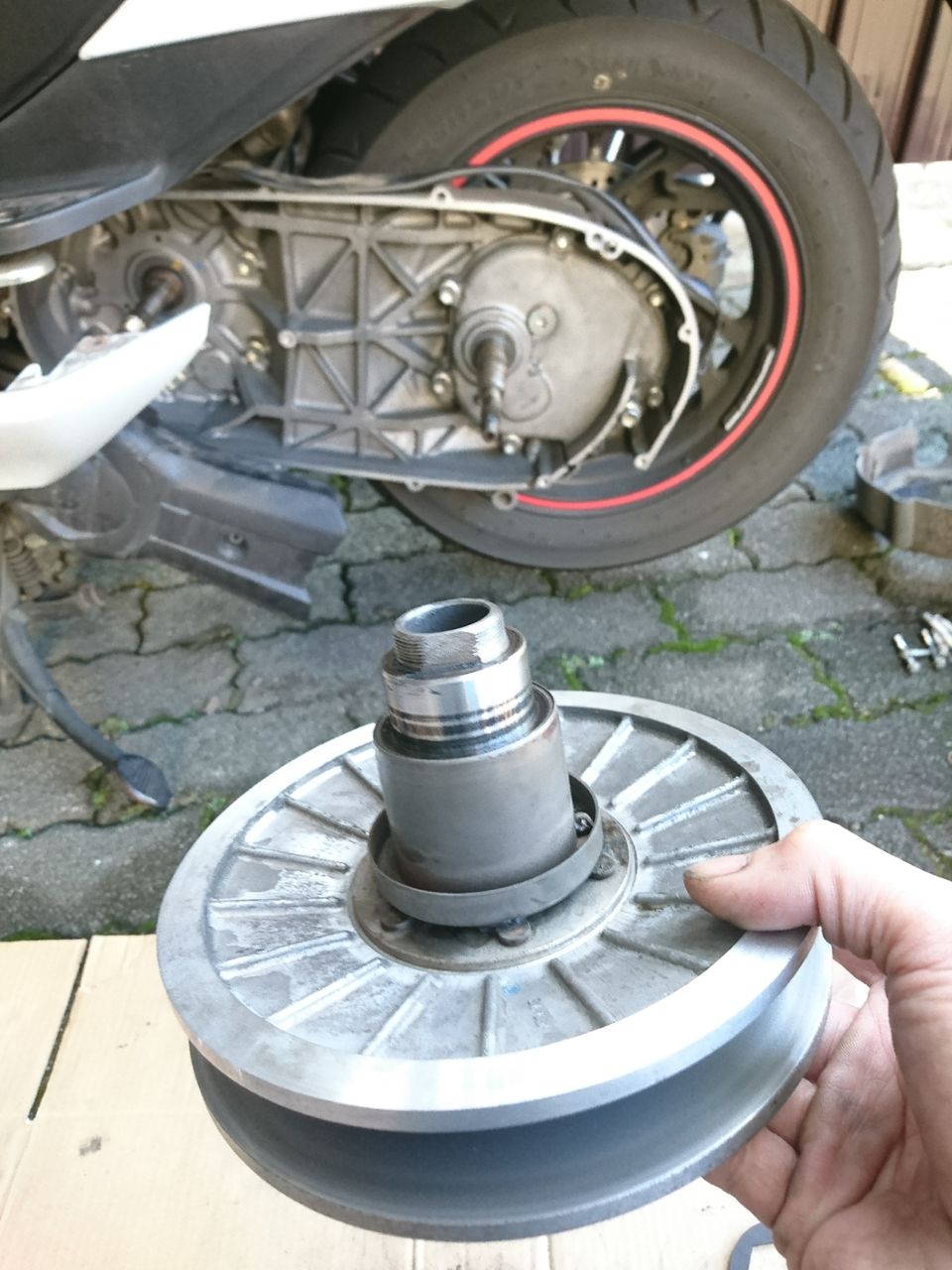 スカイウェイブ Cj46a クラッチ交換 プーリー交換 撲殺 Spinner Handle