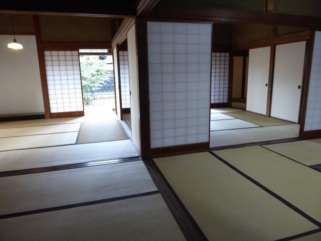 小田野家 角館武家屋敷通り くぐる鳥居は鬼ばかり