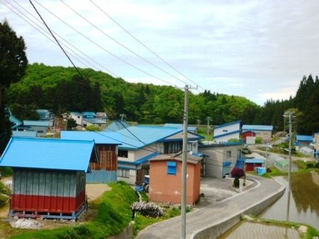 屋根が青い集落 殿様の井戸 山神宮 大山祇神社 鯵ヶ沢町深谷町字黒森 くぐる鳥居は鬼ばかり 屋根が青い集落 殿様の井戸 山神宮 大山祇神社 鯵ヶ沢町深谷町字黒森 くぐる鳥居は鬼ばかり
