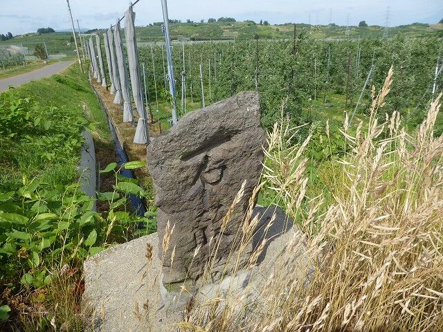 石敢當 （広船福田） : くぐる鳥居は鬼ばかり