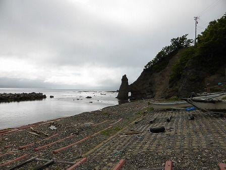 松蔭くぐり 東津軽郡今別町大泊 袰月海岸 鋳釜崎 くぐる鳥居は鬼ばかり 松蔭くぐり 東津軽郡今別町大泊 袰月海岸 鋳釜崎 くぐる鳥居は鬼ばかり