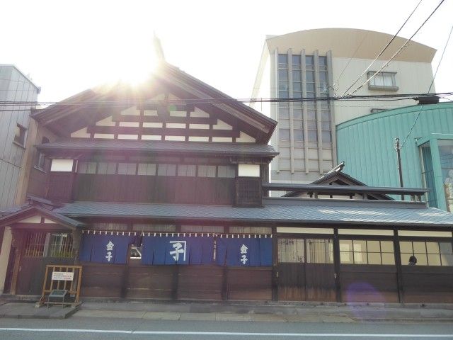 旧金子家住宅 秋田市 くぐる鳥居は鬼ばかり