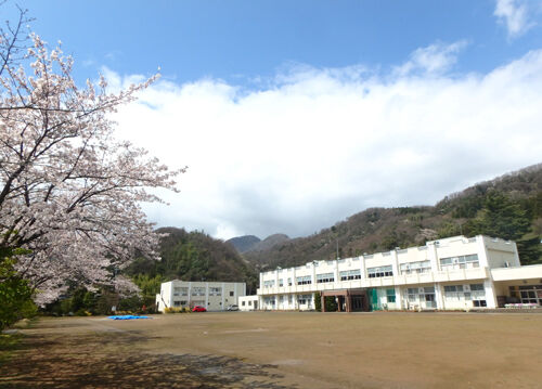 松ヶ崎小中学校500px