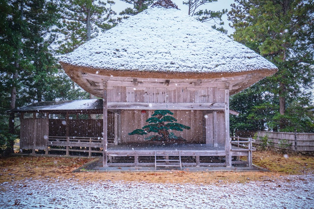 大膳神社能舞台