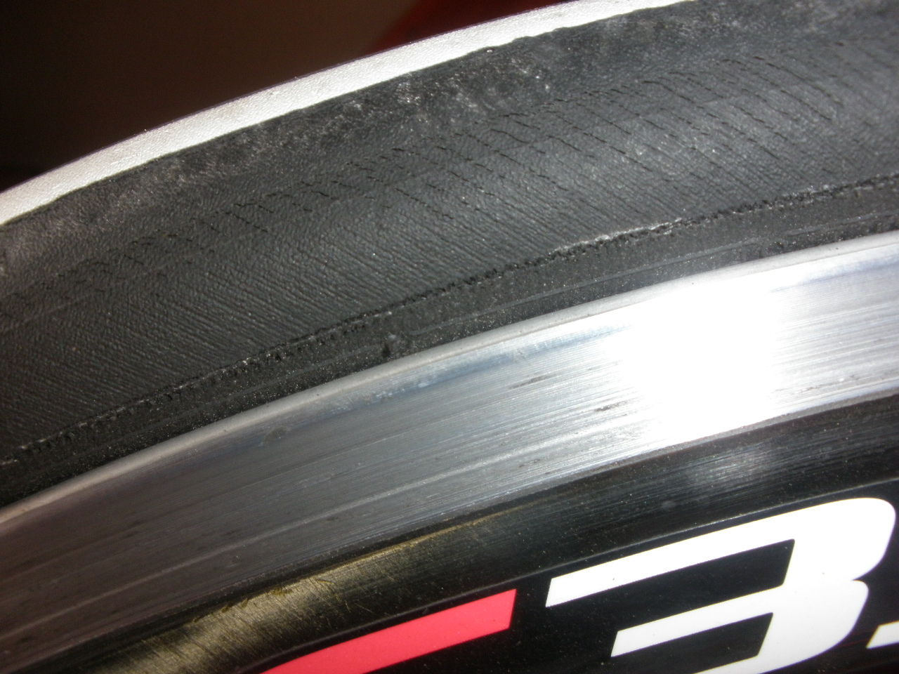 ロードバイク ホイール あーやっぱり 糸がほつれたアルトレモZX！！ : 佐渡 サイクルの日記