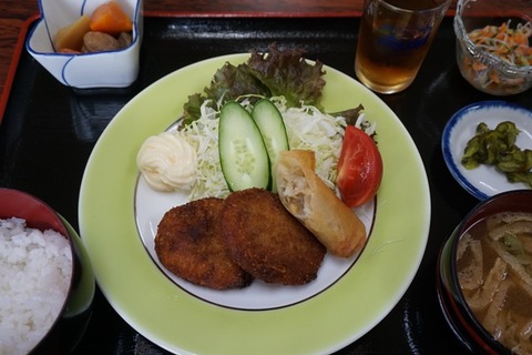 新龍館イカコロッケ