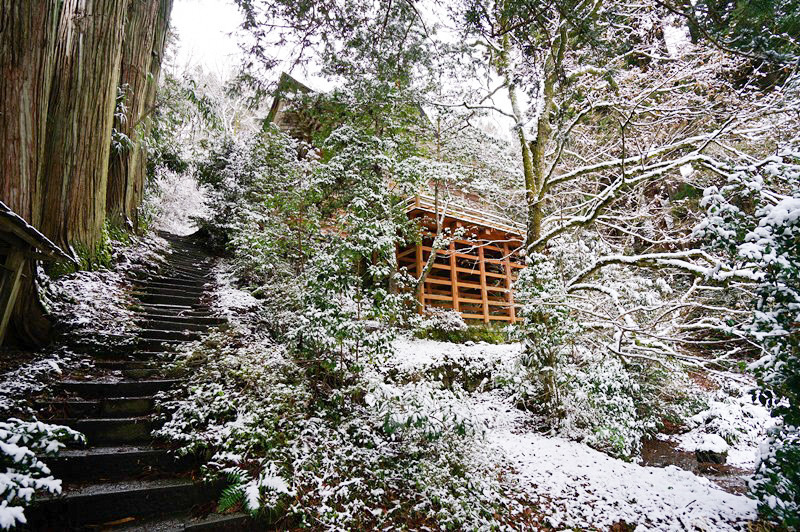神社仏閣 冬の凛とした空気が心を浄化するような雪景色の清水寺 佐渡旅 Sadotabi