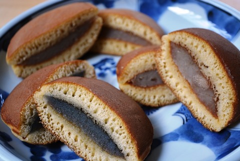 しまやフルーツどら焼き１