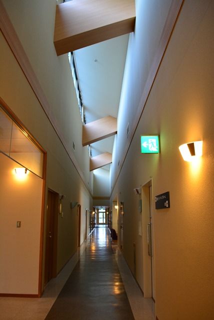 佐渡サンライズ城が浜廊下