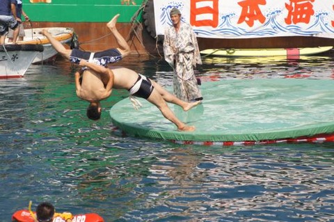 赤泊港まつり海上大相撲大会