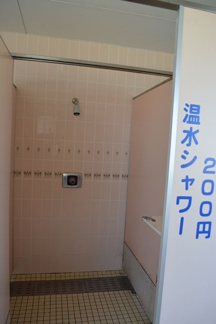 入崎海水浴場温水シャワー