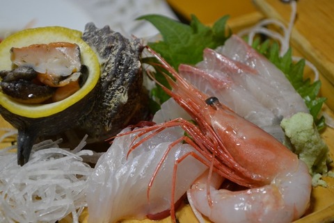 佐渡旅館吉田家ビジネスプラン夕食部屋食4