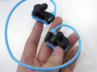 23496WWalkman2