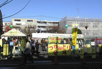 20091220富士見台駅北口広場
