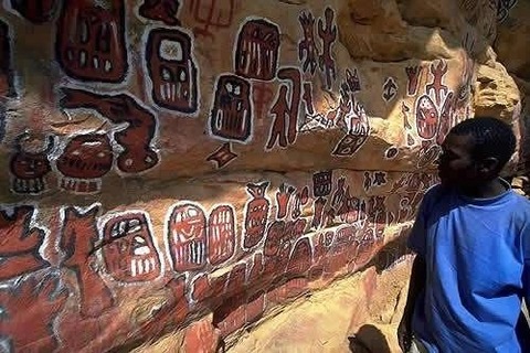 graffiti-dogon