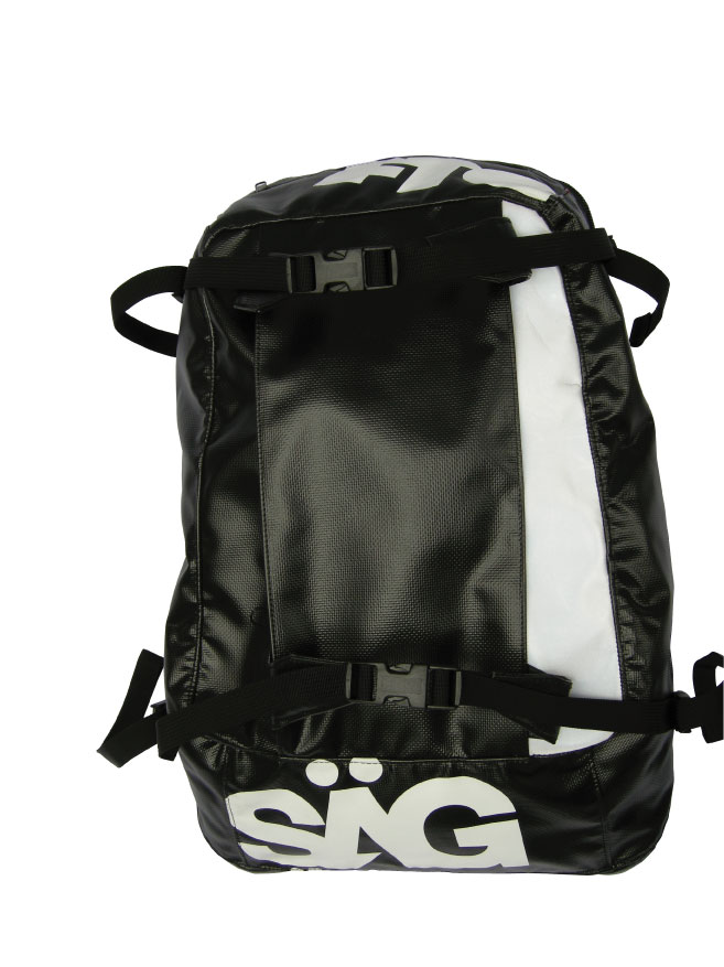 FTC SAGLIFE コラボ MEGATRON メガトロン 新品 SAGLiFE Megatron バックパック FTCリュック SAGLiFE - MEGATRON